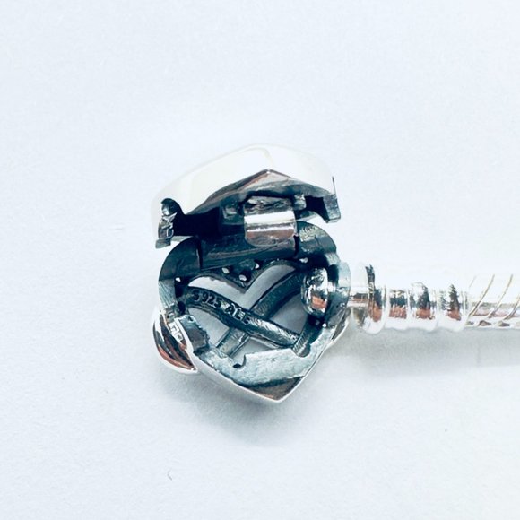 Pandora Moments Sparkling Infinity Heart Clasp Snake Chain Bracelet - Picture 3 of 8